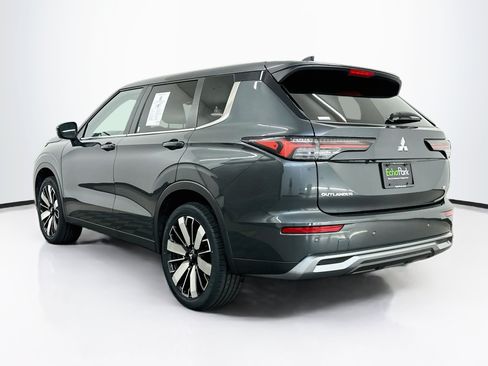 Used 2025 Mitsubishi Outlander SE AWD/4WD image 5