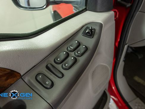 Used 2001 Ford F350 Lariat image 13