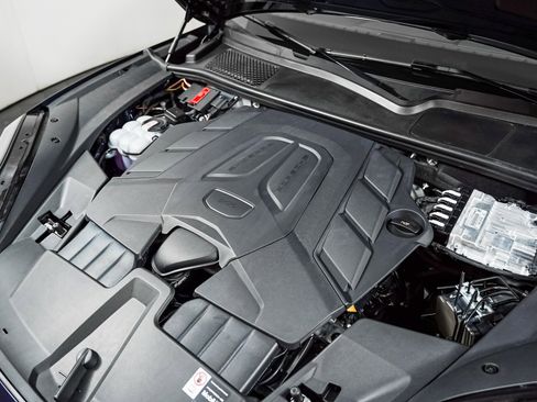 New 2026 Porsche Cayenne image 12