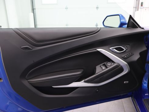 Used 2017 Chevrolet Camaro SS RWD image 35