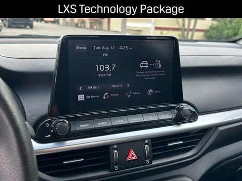 Used 2023 Kia Forte LXS w/ LXS Technology Package image 9