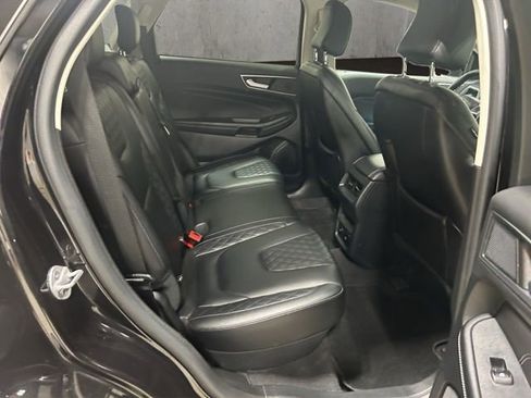 Used 2023 Ford Edge Titanium image 20