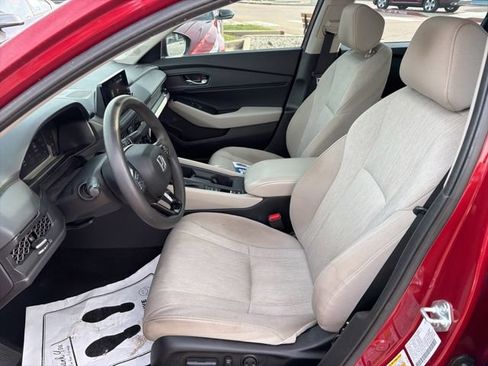 Certified 2023 Honda Accord EX image 5