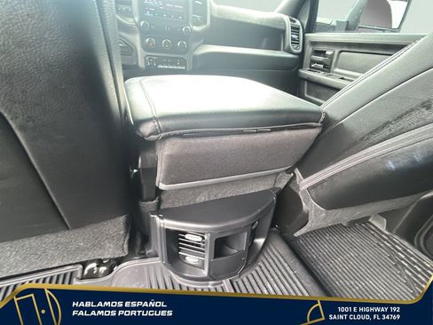 Used 2024 RAM 3500 Tradesman w/ Chrome Appearance Group AWD/4WD image 25