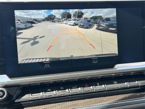 Used 2024 Chevrolet Silverado 1500 RST image 23