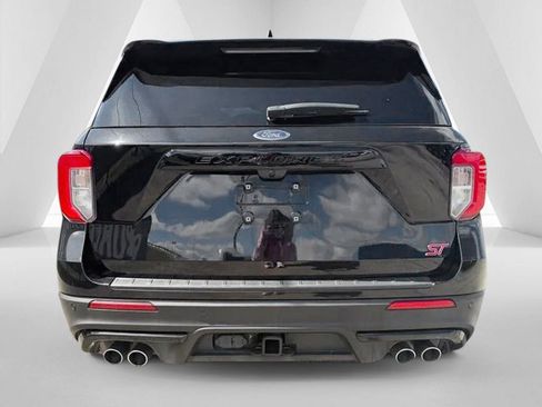 Used 2020 Ford Explorer ST w/ ST Street Pack image 6