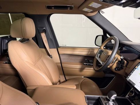 Used 2023 Land Rover Range Rover Autobiography AWD/4WD image 34