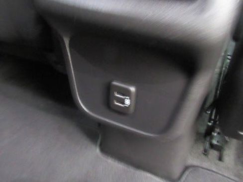 Certified 2024 Chevrolet Equinox LT image 11