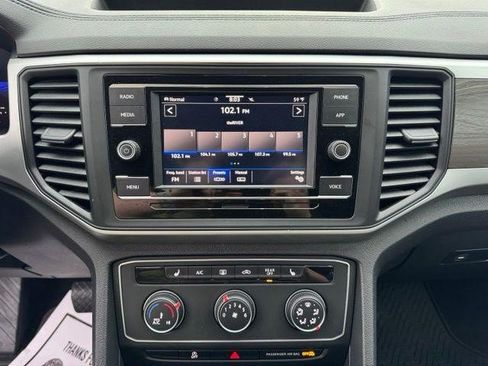 Used 2023 Volkswagen Atlas SE AWD/4WD image 19