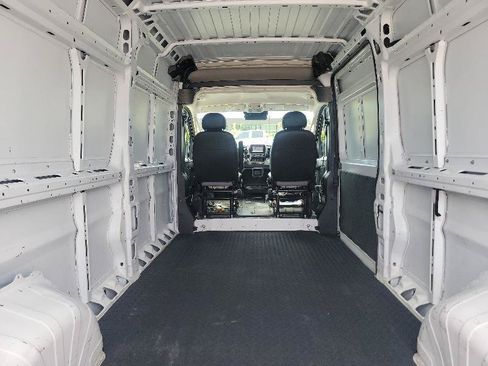 Used 2023 RAM ProMaster 2500 FWD image 8