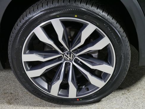 Used 2022 Volkswagen Atlas SEL Premium AWD/4WD image 15