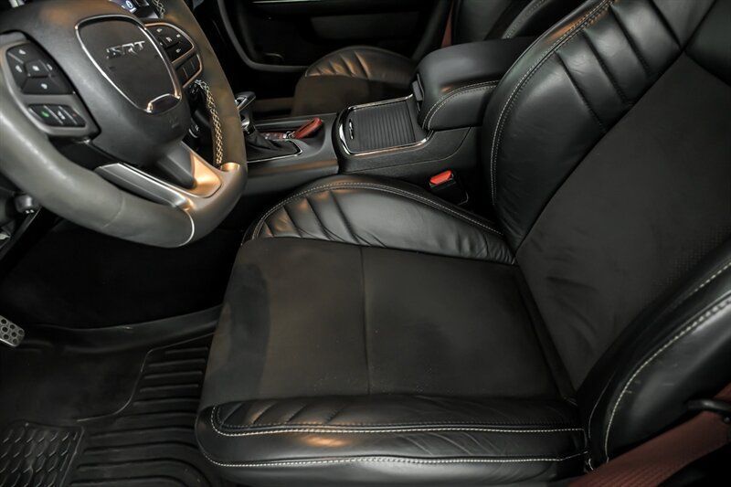 Used 2022 Dodge Charger SRT Hellcat w/ Carbon/Suede Interior Package RWD image 17