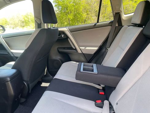Used 2016 Toyota RAV4 XLE AWD/4WD image 20