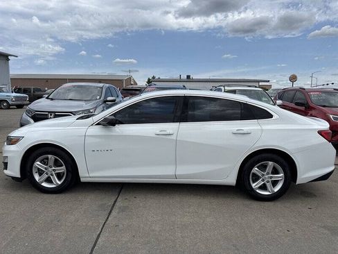 Used 2020 Chevrolet Malibu LS w/ LPO, Convenience Package 1 FWD image 3