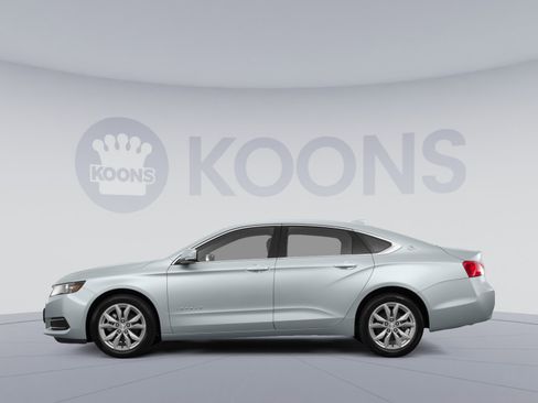 Used 2016 Chevrolet Impala LT w/ Convenience Package image 2