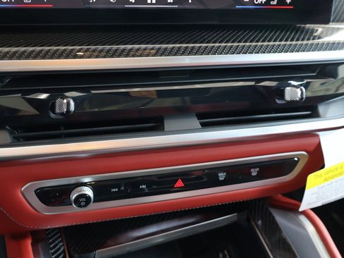 New 2025 BMW X5 M Competition w/ Executive Package image 21