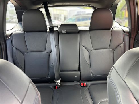 Used 2025 Subaru Forester Limited image 12