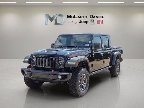 New 2025 Jeep Gladiator Mojave w/ Steel Bumper Group image 2