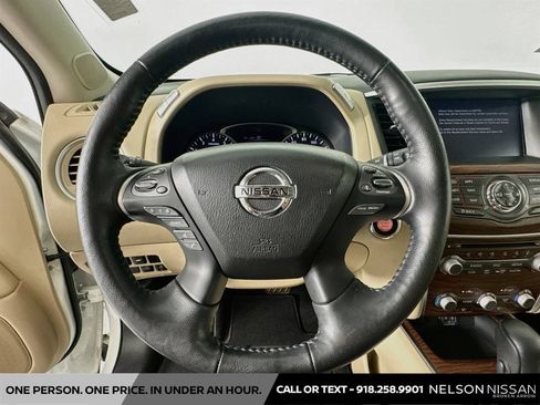 Certified 2020 Nissan Pathfinder Platinum w/ Cargo Package AWD/4WD image 11