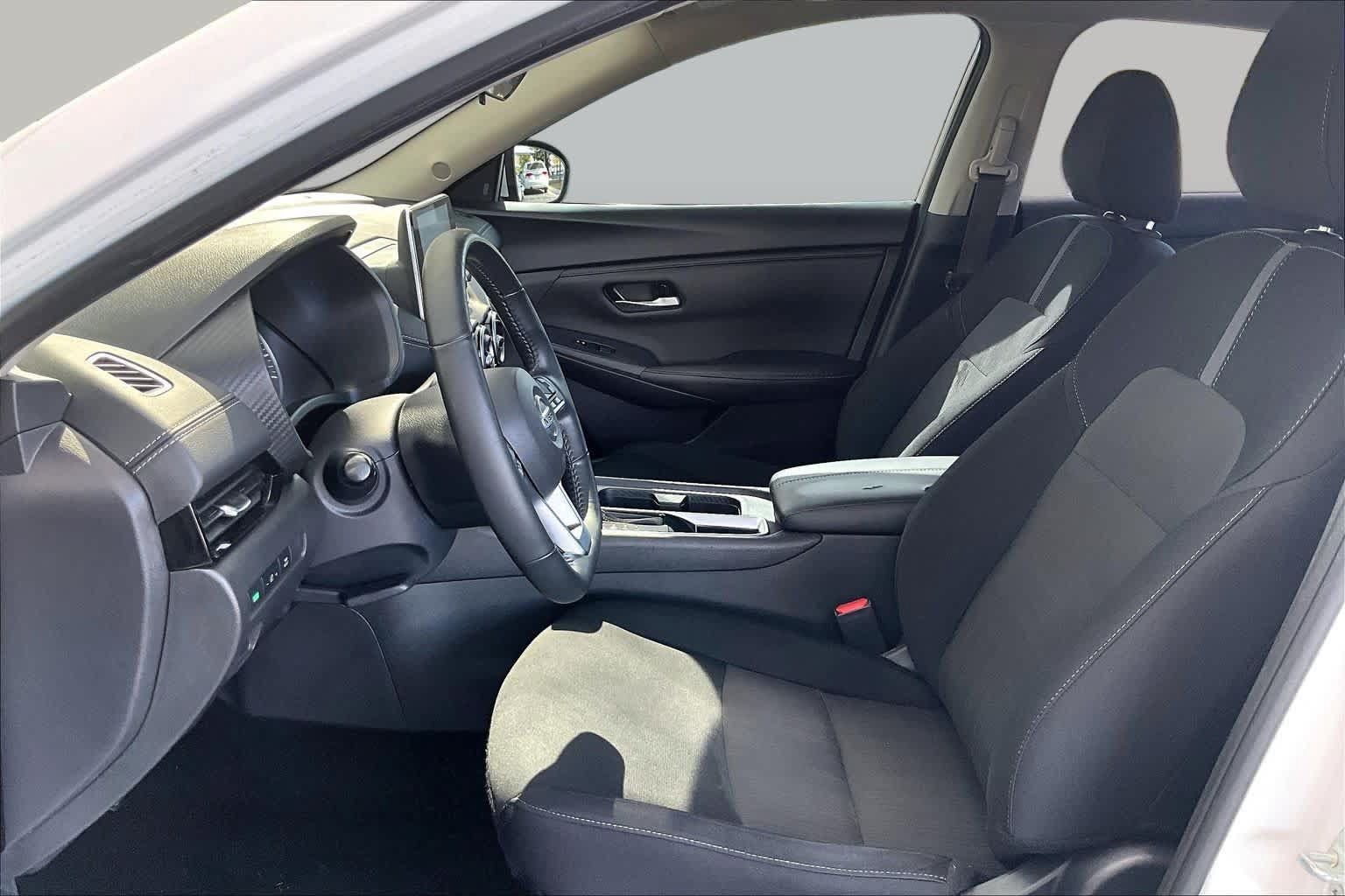 Used 2023 Nissan Sentra SV w/ All-Weather Package FWD image 8