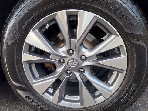 Used 2018 Nissan Murano SV AWD/4WD image 38