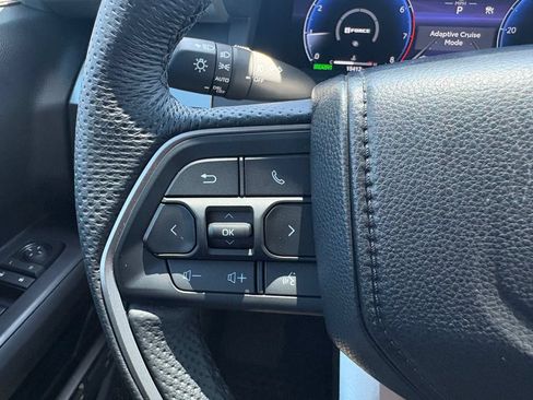 Used 2025 Toyota Tacoma TRD Off-Road AWD/4WD image 22