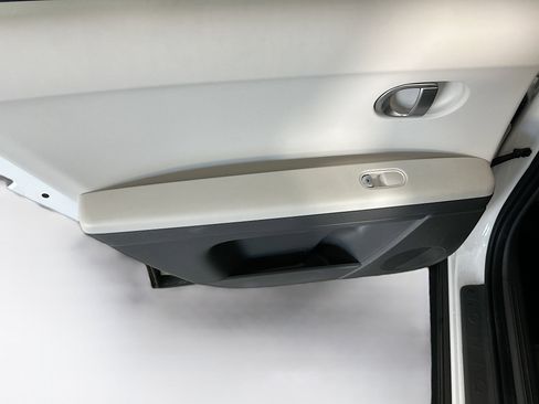 Used 2024 Hyundai Ioniq 5 SEL image 24