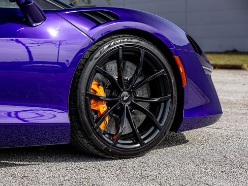 Used 2024 McLaren Artura TechLux image 33