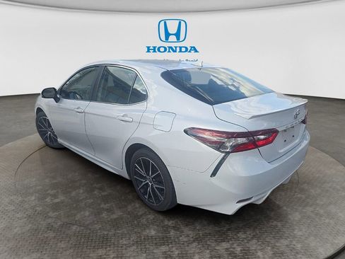 Used 2024 Toyota Camry SE FWD image 7