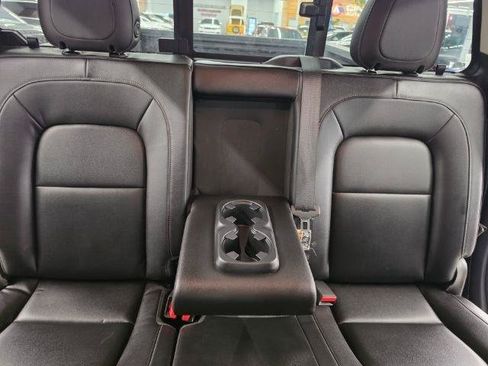 Used 2015 Chevrolet Colorado LT w/ Luxury Package RWD image 13