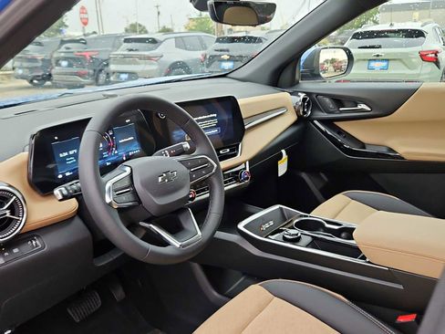 Certified 2026 Chevrolet Equinox ACTIV w/ Convenience Package III FWD image 10