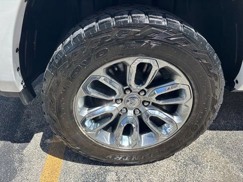 Used 2019 RAM 1500 Limited AWD/4WD image 11