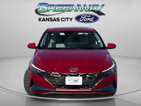 Used 2023 Hyundai Elantra Limited w/ Cargo Package image 2