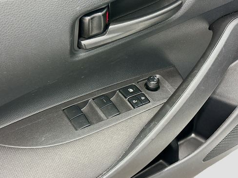 Used 2024 Toyota Corolla LE FWD image 15