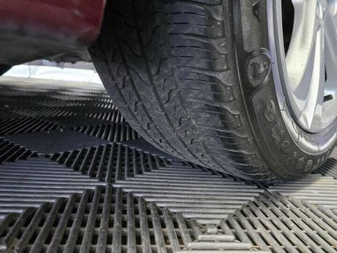 Used 2016 Chrysler 200 Limited image 32