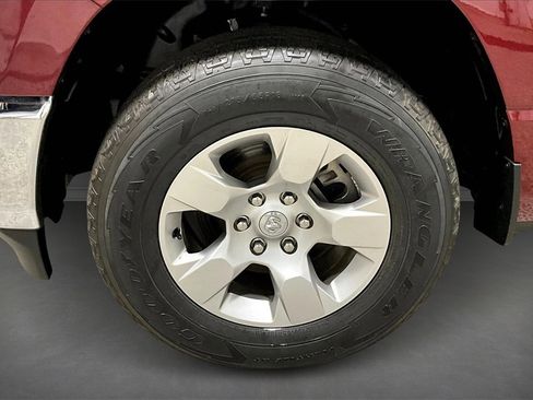 Used 2021 RAM 1500 Big Horn image 32