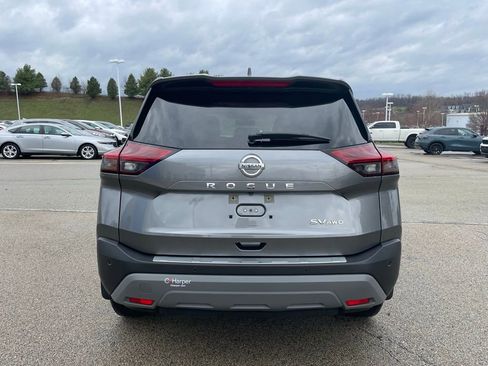 Used 2021 Nissan Rogue SV image 4