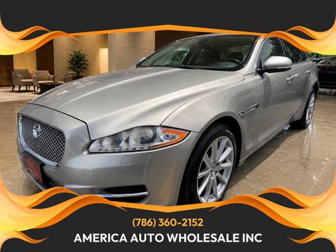 Used 2011 Jaguar XJ RWD image 1