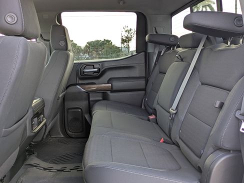 Used 2021 Chevrolet Silverado 1500 LT Trail Boss w/ Convenience Package II image 16