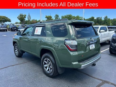 Used 2022 Toyota 4Runner TRD Off-Road AWD/4WD image 19