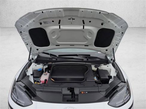 New 2025 Hyundai Ioniq 6 SE image 19