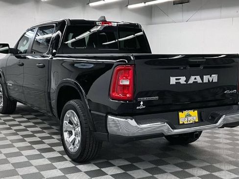 Used 2025 RAM 1500 Big Horn AWD/4WD image 2