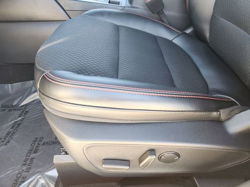 Used 2025 Ford Escape ST-Line w/ Tech Pack #1 image 27