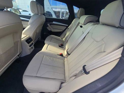 Certified 2025 Audi Q5 2.0T Premium image 20
