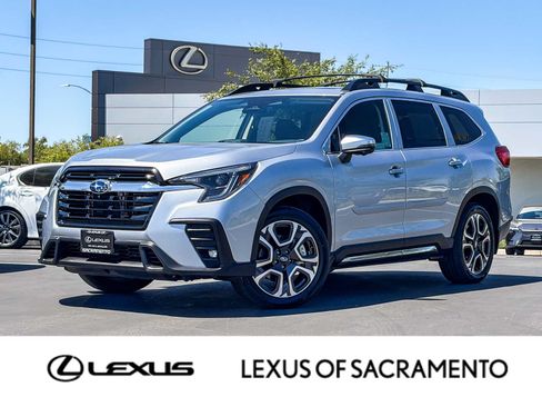 Used 2023 Subaru Ascent Limited w/ Technology Package AWD/4WD image 1