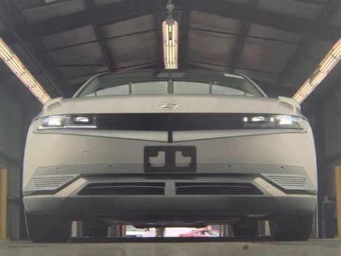 Used 2024 Hyundai Ioniq 5 Limited RWD image 3