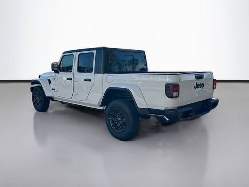 New 2026 Jeep Gladiator Sport AWD/4WD image 8
