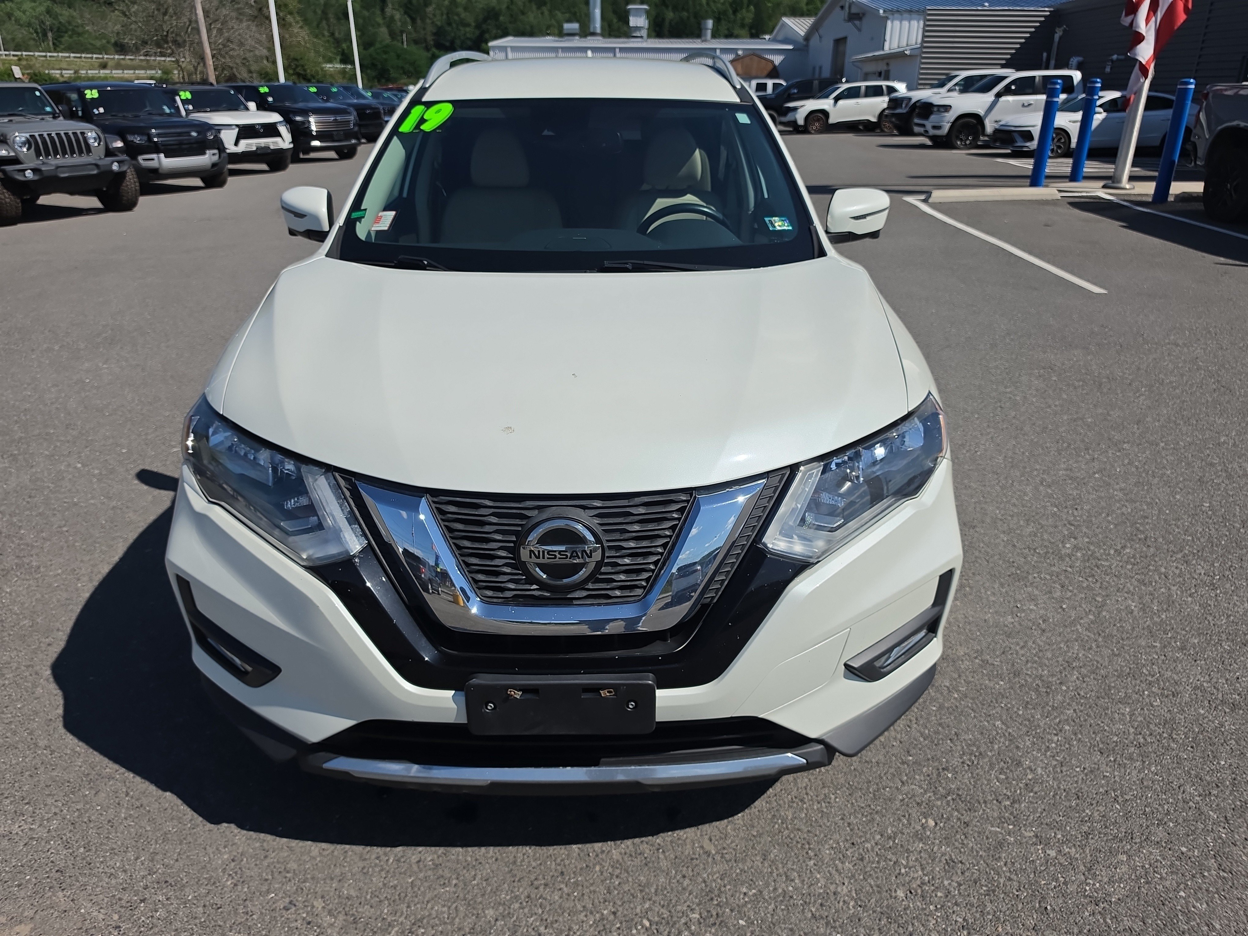 Used 2019 Nissan Rogue SL AWD/4WD image 9