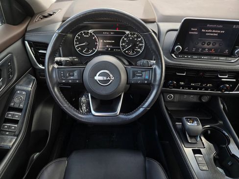 Used 2023 Nissan Rogue SL AWD/4WD image 12