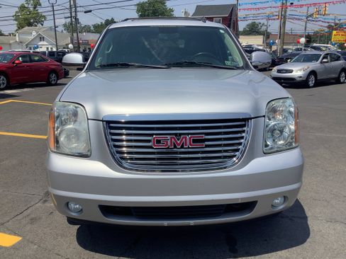 Used 2013 GMC Yukon SLT image 2